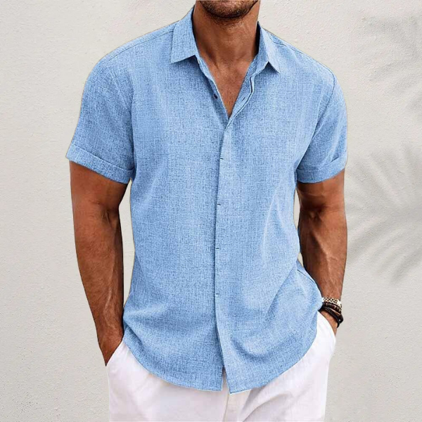 Men's Short Sleeve Casual Shirt with Spread Collar and Chest Pocket